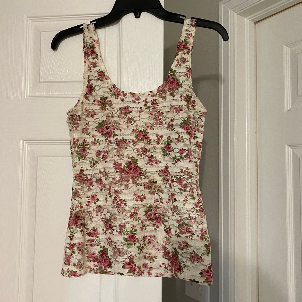 XS floral lace tank